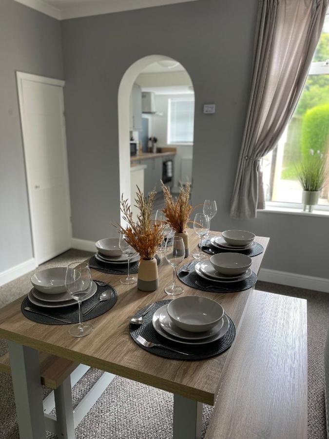 Comfy Home For Contractors And Families With Free Parking - Sage View 奥尔德肖特 外观 照片